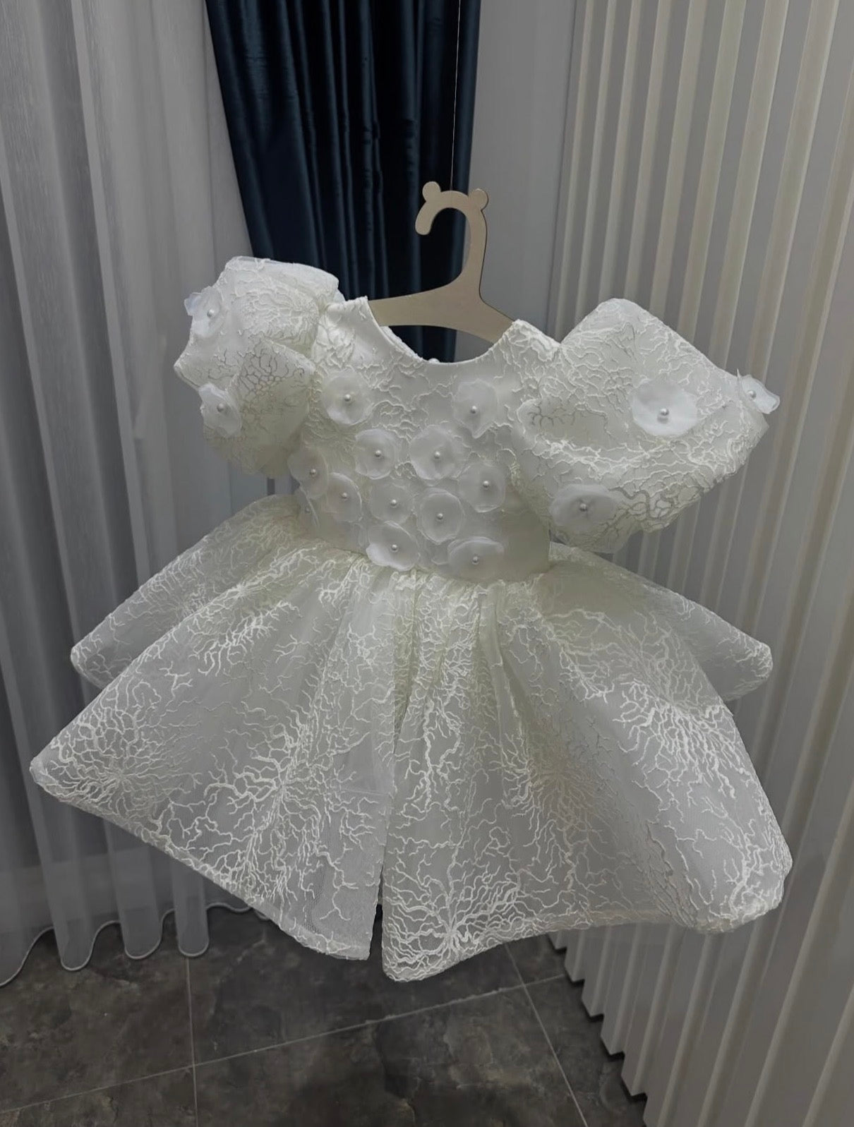 Ivory Lace Bloom