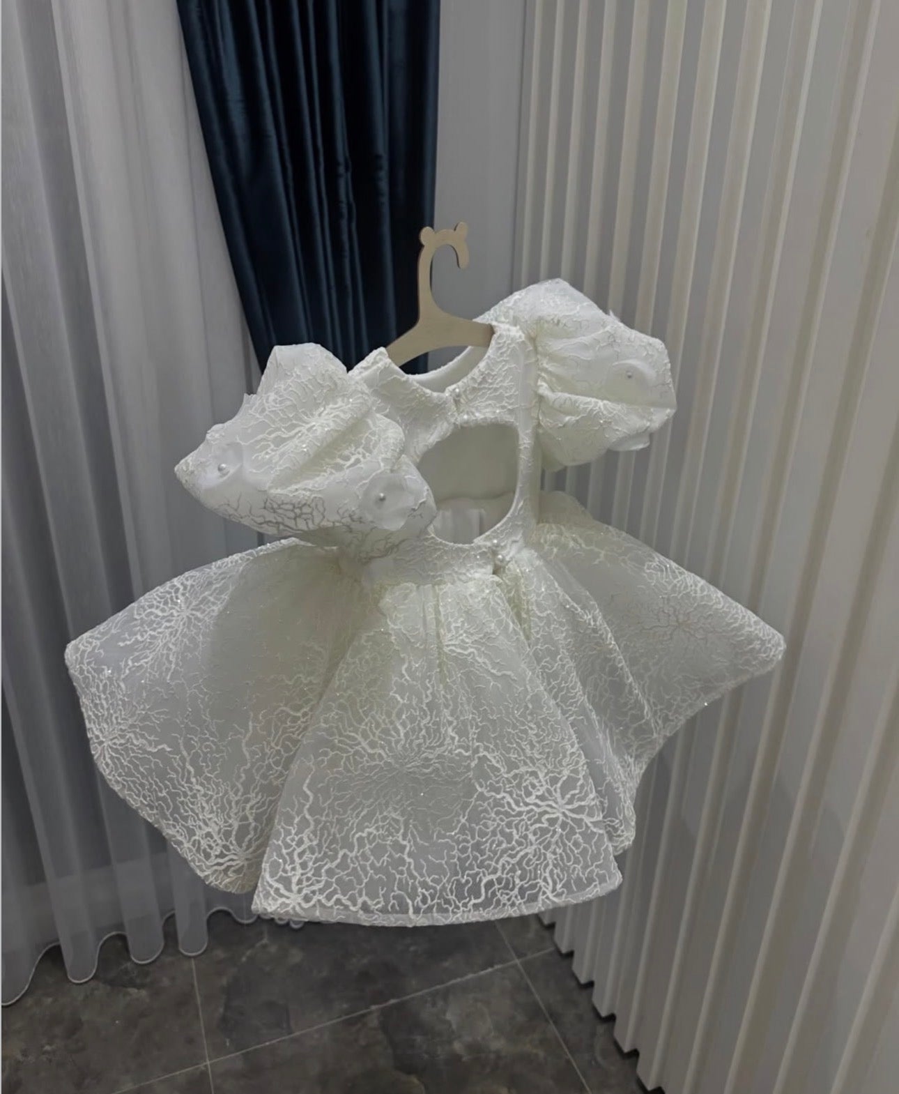 Ivory Lace Bloom