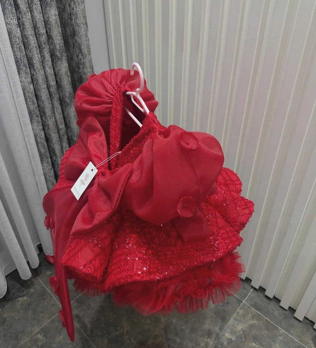 Red Sparkle Queen